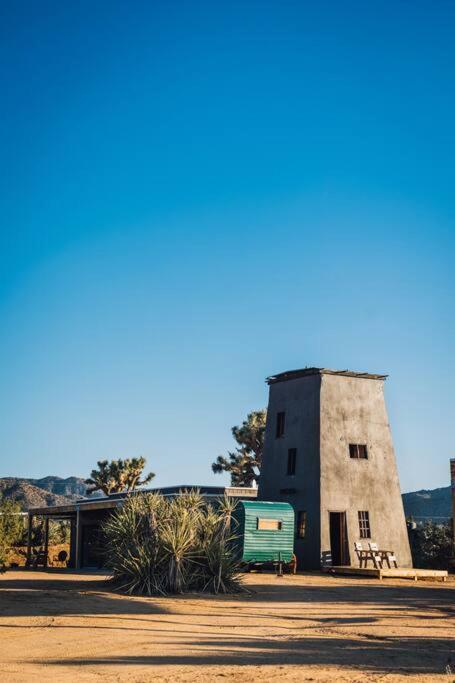 Joshua Tree Hidden Tower * Views - Landmark Yucca Valley Εξωτερικό φωτογραφία