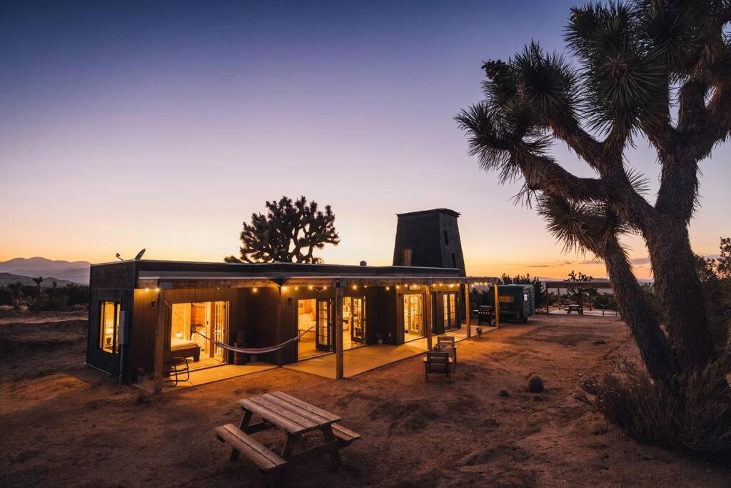 Joshua Tree Hidden Tower * Views - Landmark Yucca Valley Εξωτερικό φωτογραφία